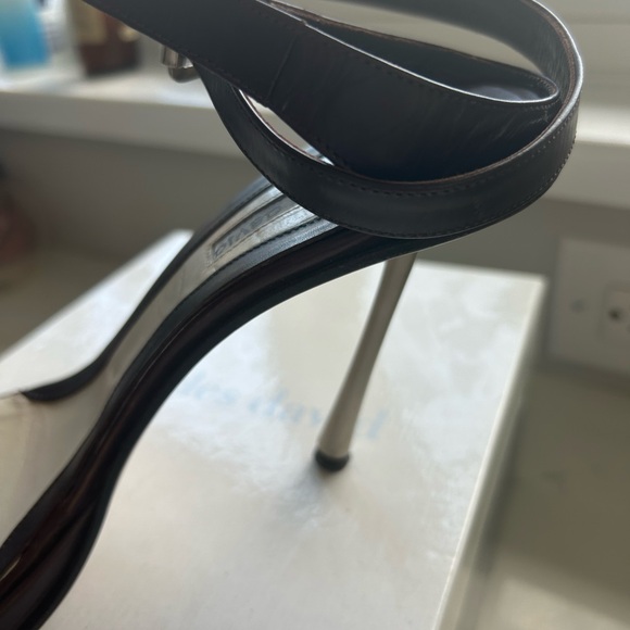 Vintage Charles David metal stiletto heels. - Picture 4 of 6